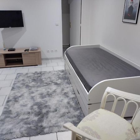 Studio Charmant Canape Lit Netflix Prime Video Wifi Dazn Le Havre Esterno foto
