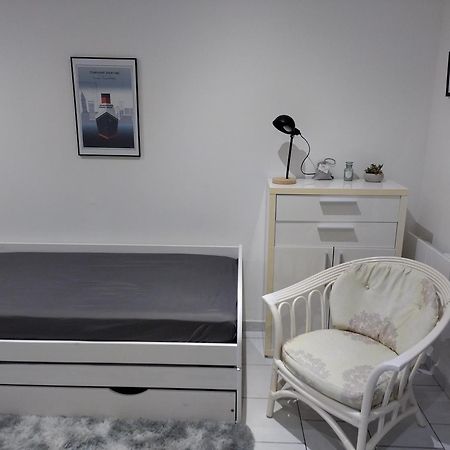 Studio Charmant Canape Lit Netflix Prime Video Wifi Dazn Le Havre Esterno foto