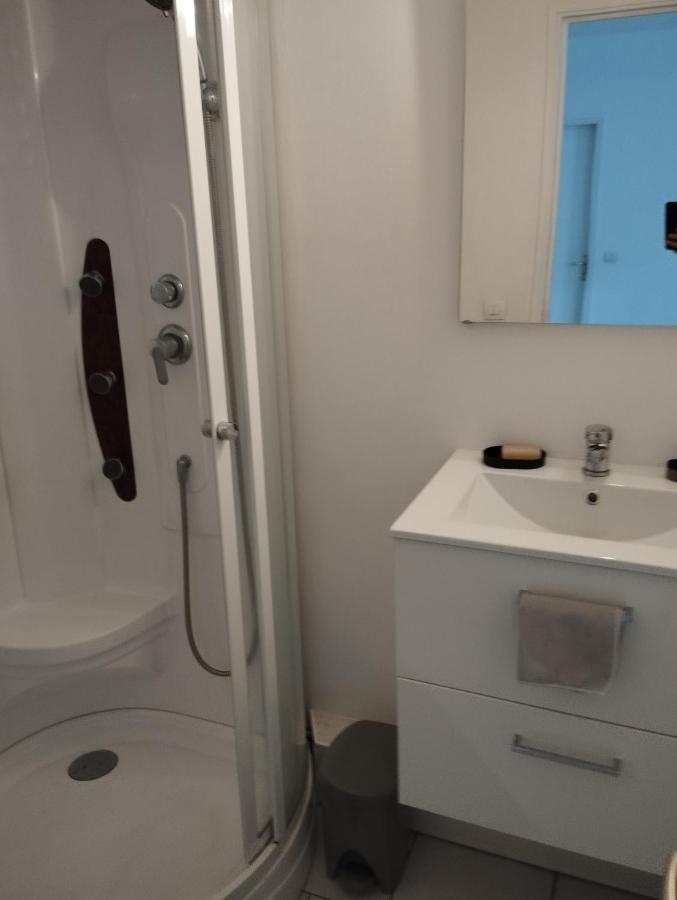 Studio Charmant Canape Lit Netflix Prime Video Wifi Dazn Le Havre Esterno foto